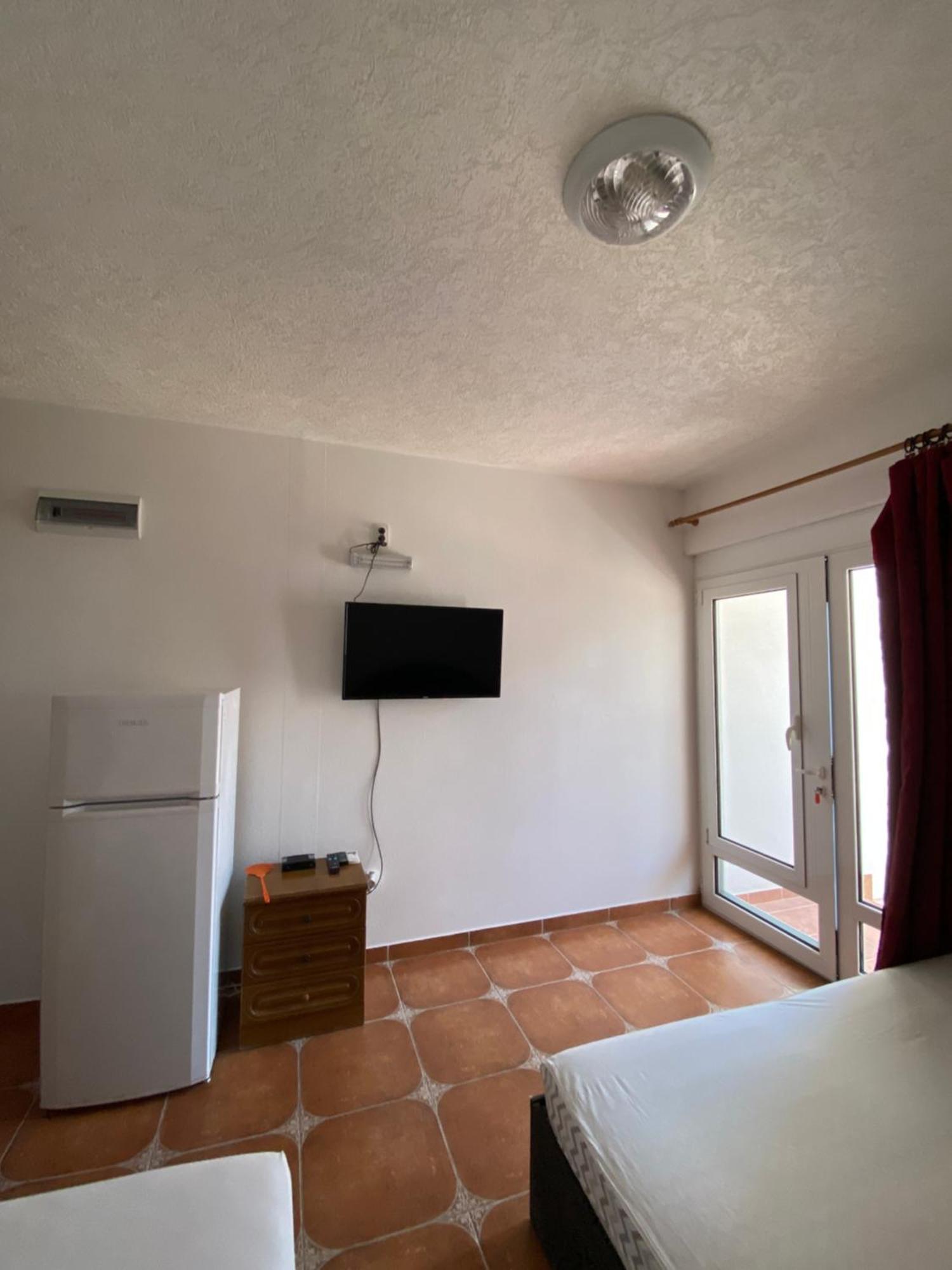 Guest House Nura Ulcinj Exterior foto